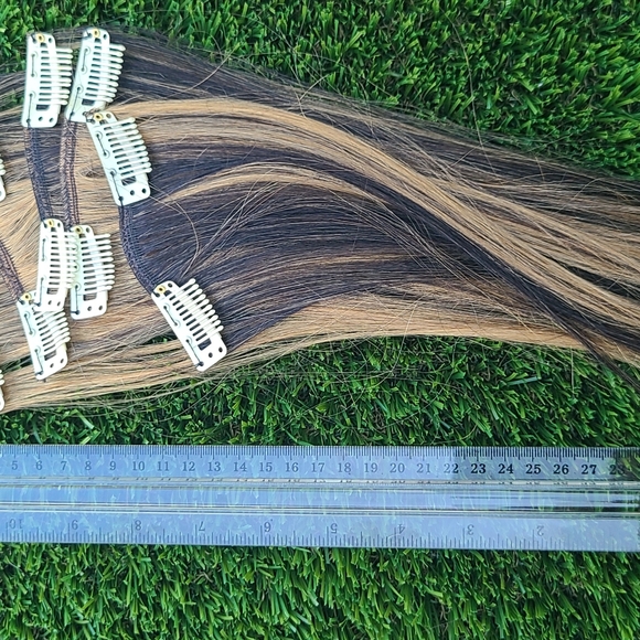 12 inch Clip in hair Extensions 🌟 Brand New 6 pcs 🌱 Great for Highlights - Picture 6 of 6